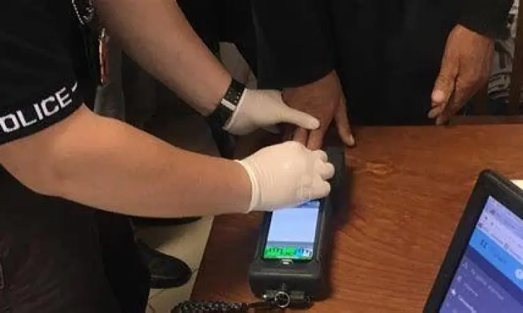 Ilustrasi penegakan hukum digital