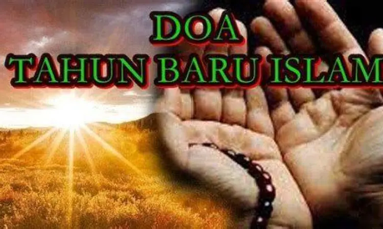 Umat Muslim melakukan doa bersama di masjid