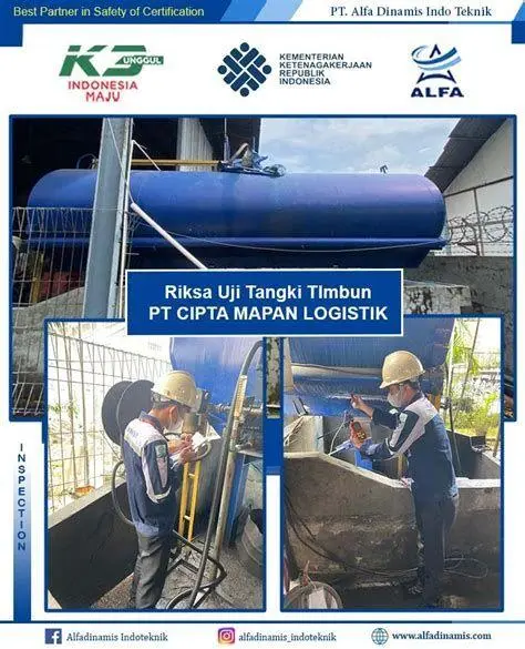 Inspeksi Bejana Tekan Petugas K3 memeriksa bejana tekan