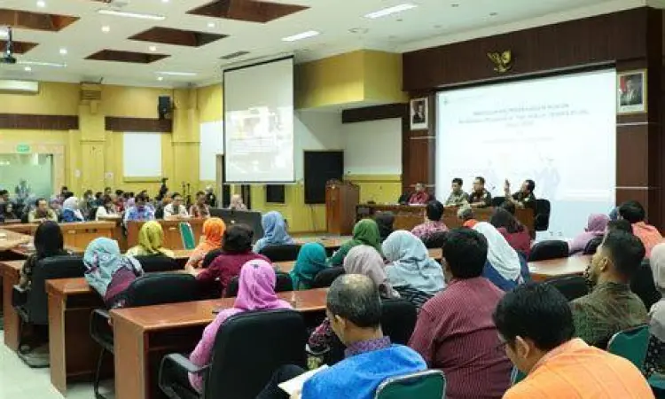 Harmoni Hukum dan Masyarakat Masyarakat Indonesia yang harmonis berdasarkan Pancasila