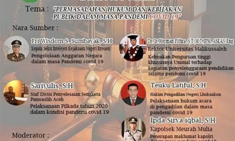 Mahasiswa sedang berdiskusi mengenai undang-undang