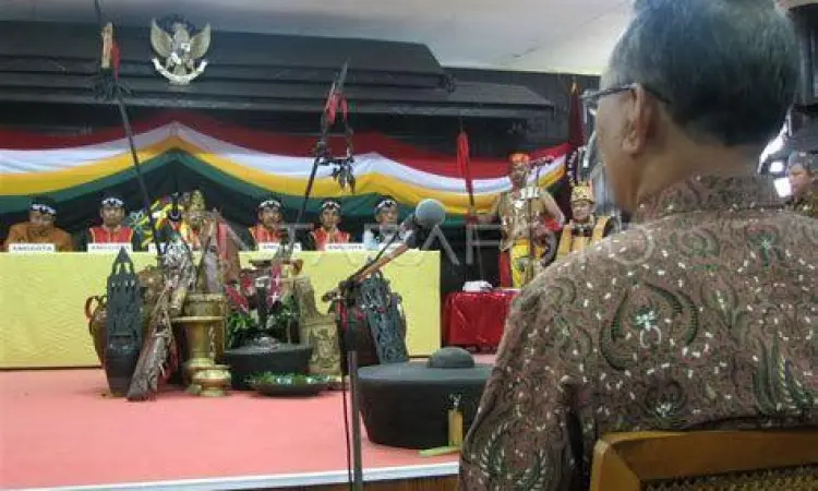 Prosesi hukum tidak tertulis dalam masyarakat adat