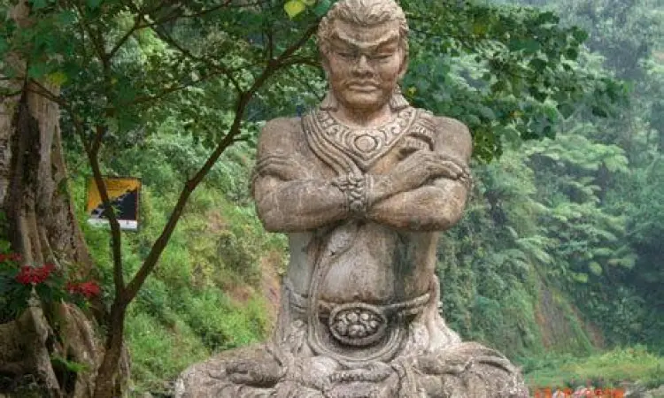 Patung Gajah Mada Patung Mahapatih Gajah Mada sang penyusun hukum