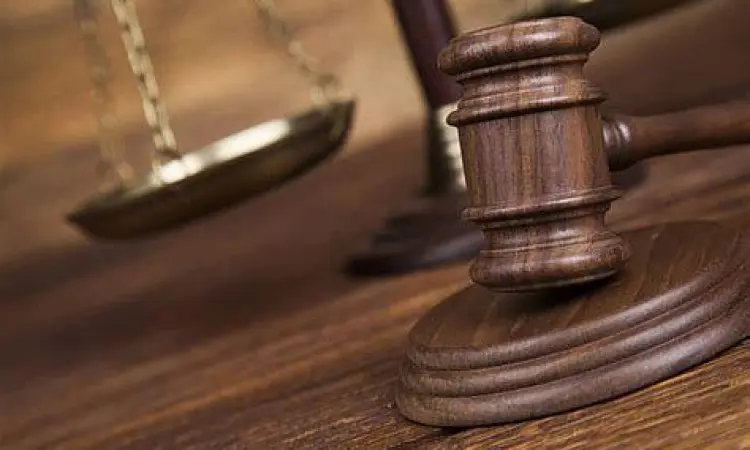 Simbol Keadilan Hukum Palu hakim sebagai simbol keadilan konstitusi