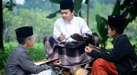 Al-Qur'an dalam Kehidupan Modern Implementasi nilai Al-Qur'an dalam kehidupan masyarakat modern
