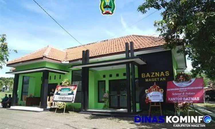 Pelayanan zakat di kantor BAZNAS