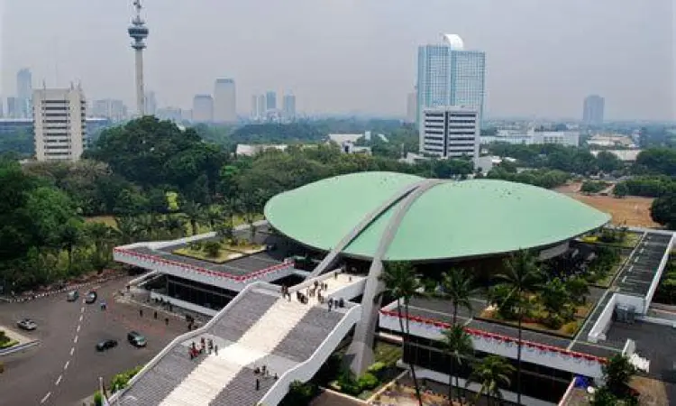 Gedung MPR DPR sebagai mitra legislatif presiden