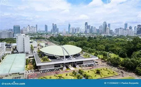 Proses Legislasi Ius Constituendum Gedung DPR RI tempat proses legislasi hukum