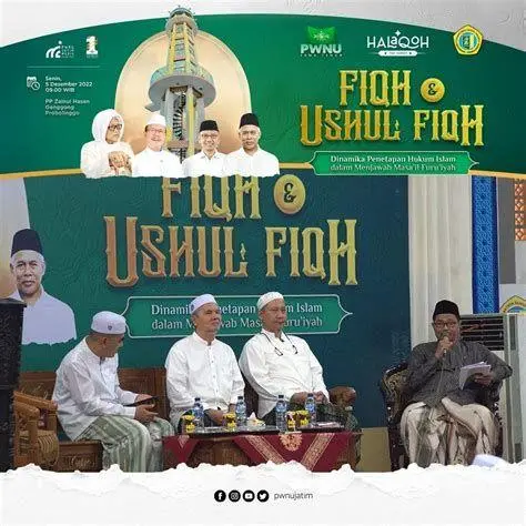Diskusi Ijtihad Ulama Ilustrasi para ulama sedang berdiskusi mengenai ijtihad hukum