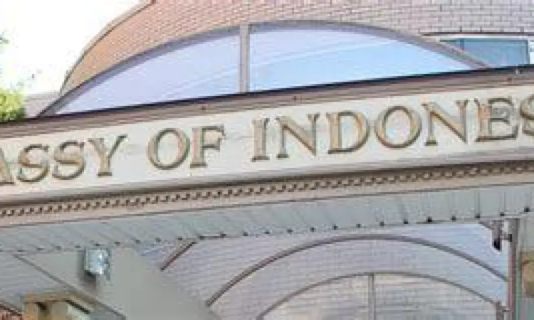 Gedung kedutaan besar yang memiliki hak ekstrateritorial