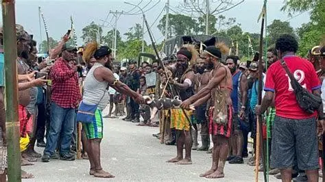 Hukum Adat Papua Sidang adat di Papua penyelesaian konflik