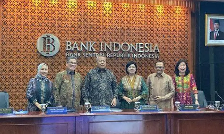 Rapat Kebijakan Moneter BI Suasana rapat dewan gubernur Bank Indonesia