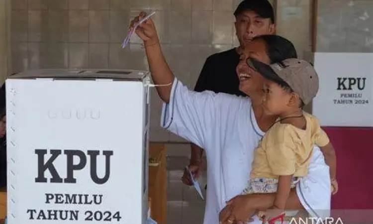 Pemungutan Suara Pemilu Suasana pemungutan suara di TPS