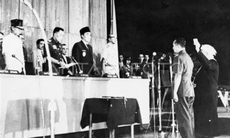 Pelantikan Soeharto sebagai Presiden RI ke-2