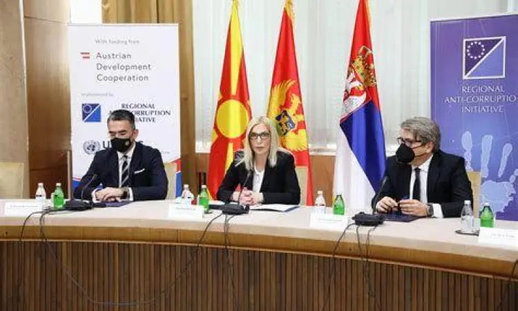 Perjanjian Internasional Penandatanganan perjanjian internasional sebagai sumber hukum formil