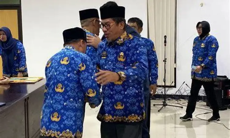 Pejabat pemerintahan menjalankan tugas berdasarkan AUPB