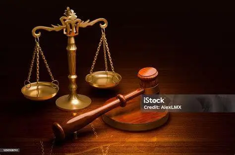 Simbol Keadilan Timbangan keadilan sebagai simbol keseimbangan hukum