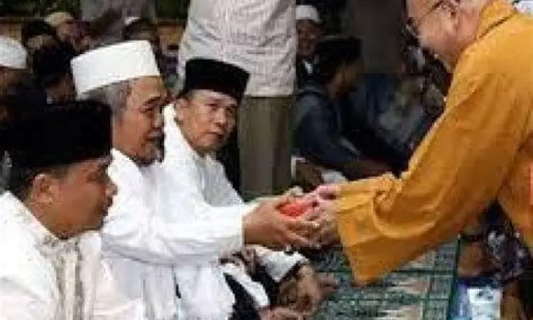 Implementasi hukum muamalah dalam masyarakat muslim