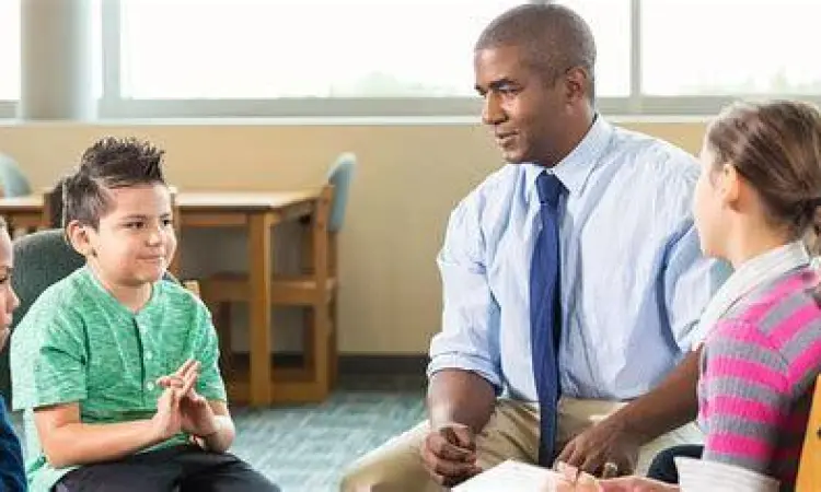 Konsultasi Hukum Guru Guru melakukan konsultasi hukum